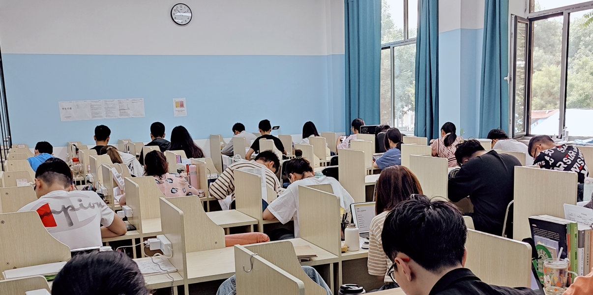 嘉兴考研寄宿学校-学习氛围